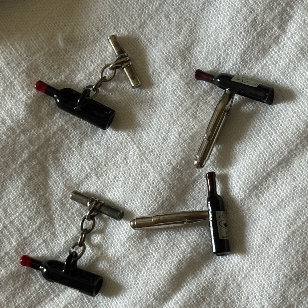 Wine Bottle Cufflinks Set - Black and Silver